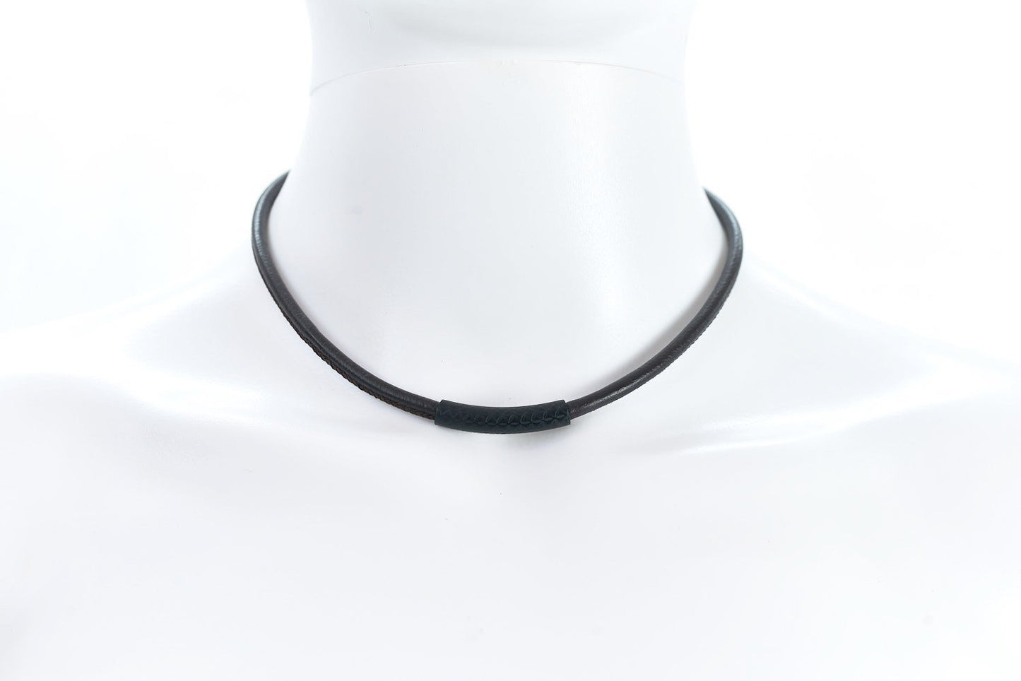 MINERVA F.o.L. ZWART Choker 4 L